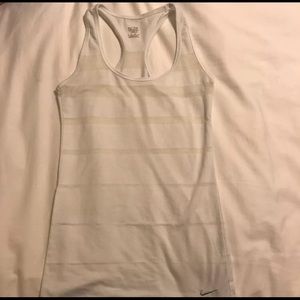 Women’s NIke tank